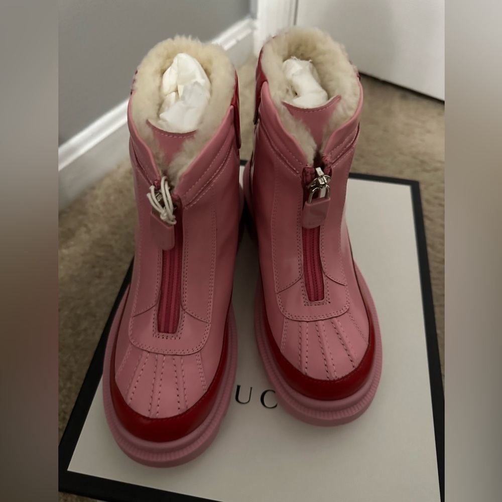 Gucci kids rain boots lined with fur